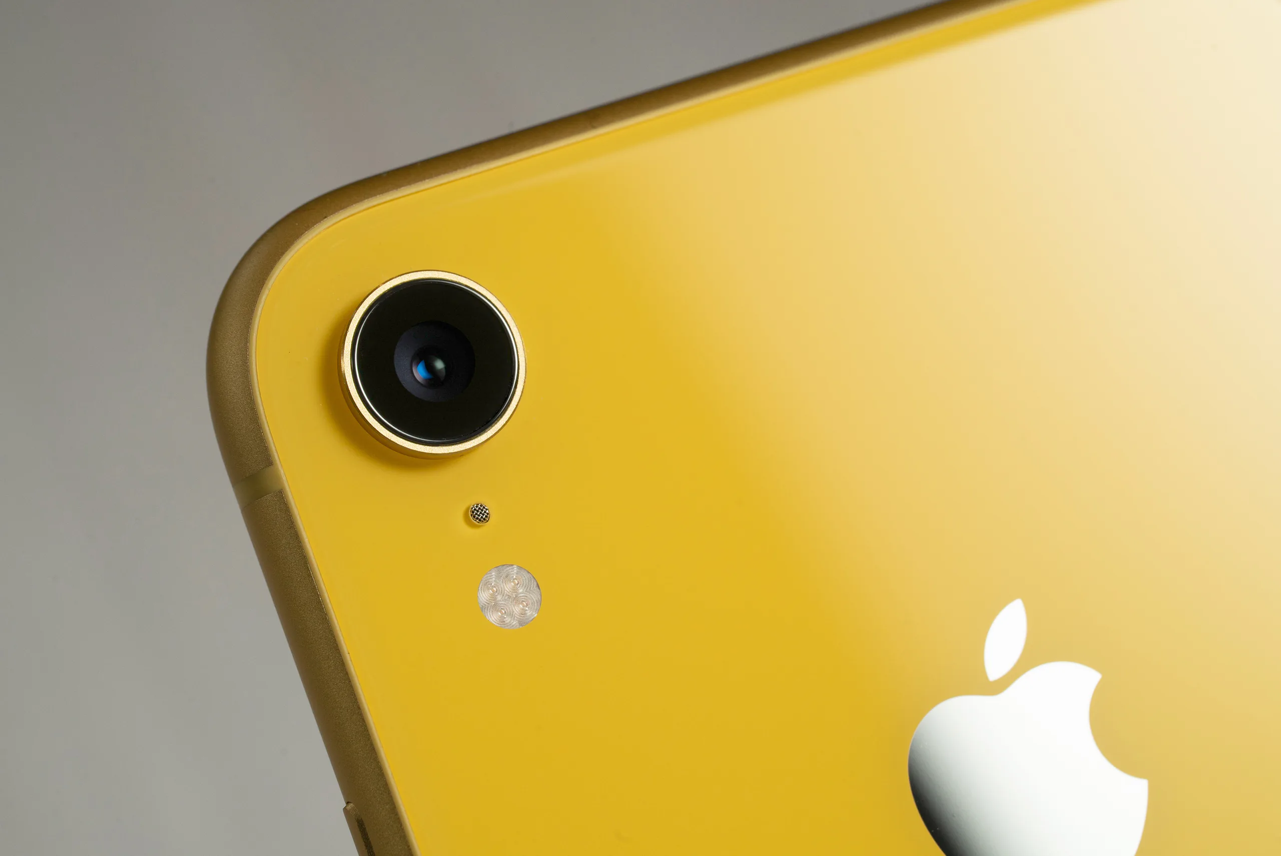 iPhone XR - một cái tát cảnh tỉnh cho những người dùng Android tiêu cực