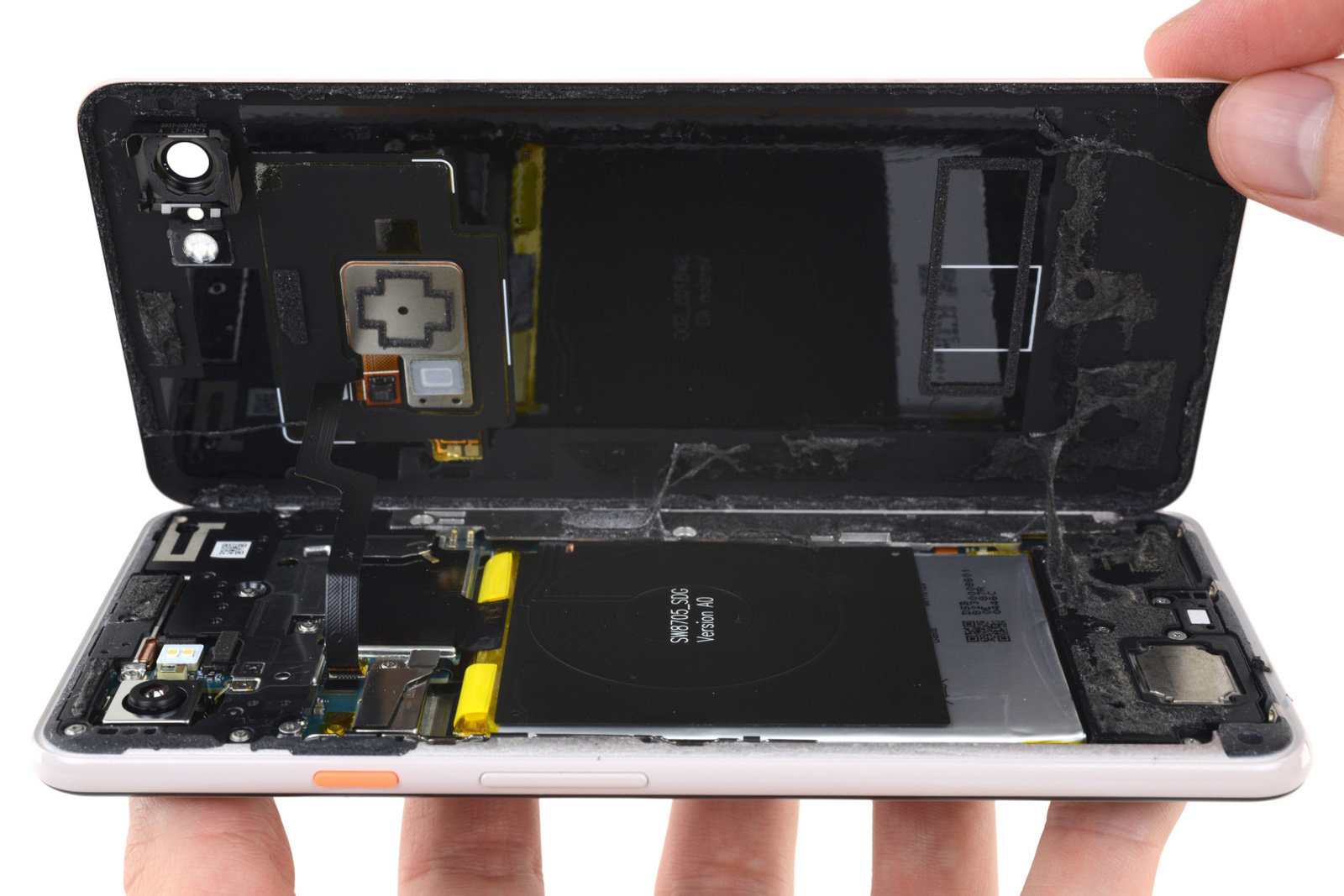 Pixel 3 XL chuyển sang màn hình của Samsung, nhưng liệu lỗi bóng mờ có còn?