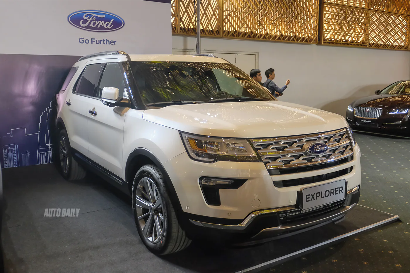 Vietnam Motor Show 2018 chốt ngày diễn ra với 15 thương hiệu