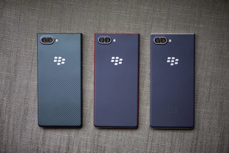 BlackBerry Key2 LE bán chính hãng Việt Nam với giá 11.790.000 đồng