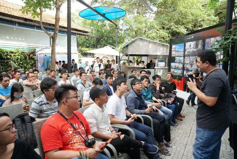 Realme 2 và Realme 2 Pro được giới trẻ săn đón trong ngày mở bán