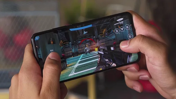 Ưu điểm trên màn hình tràn viền của Vivo V11