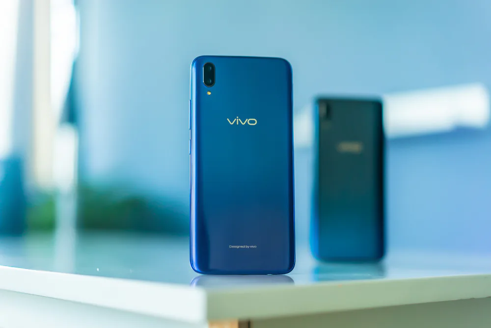 Ưu điểm trên màn hình tràn viền của Vivo V11