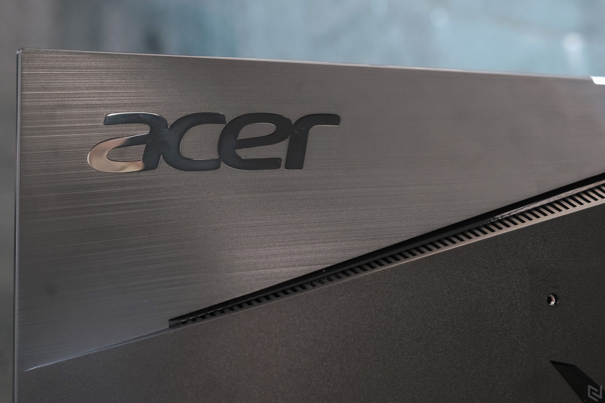 Những lý do nên chọn Acer VG240Y - Phiên bản nhỏ hơn, giá tốt hơn của VG270