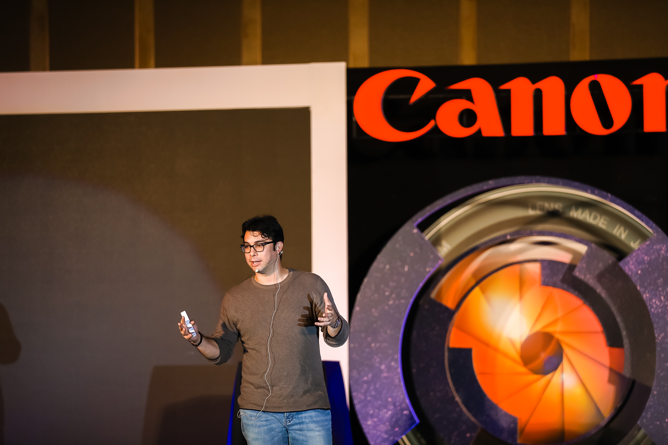 Canon EOS R làm nức lòng người yêu nhiếp ảnh trong sự kiện “Tầm cao mới của nghệ thuật nhiếp ảnh”