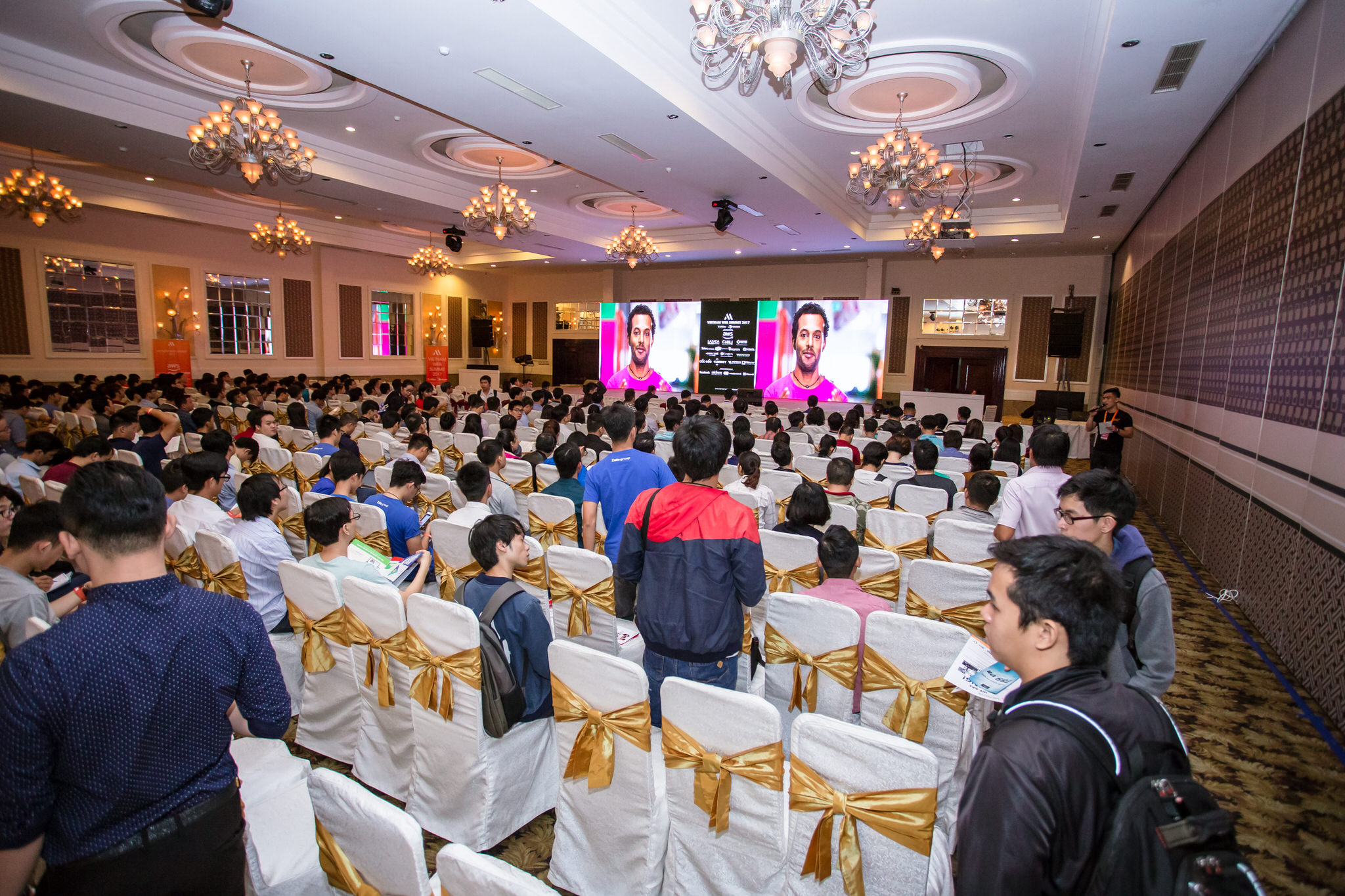 Vietnam Web Summit 2018 cuối năm được khuấy động bởi điều gì? Tặng bạn đọc 10 vé tham dự #VWS2018