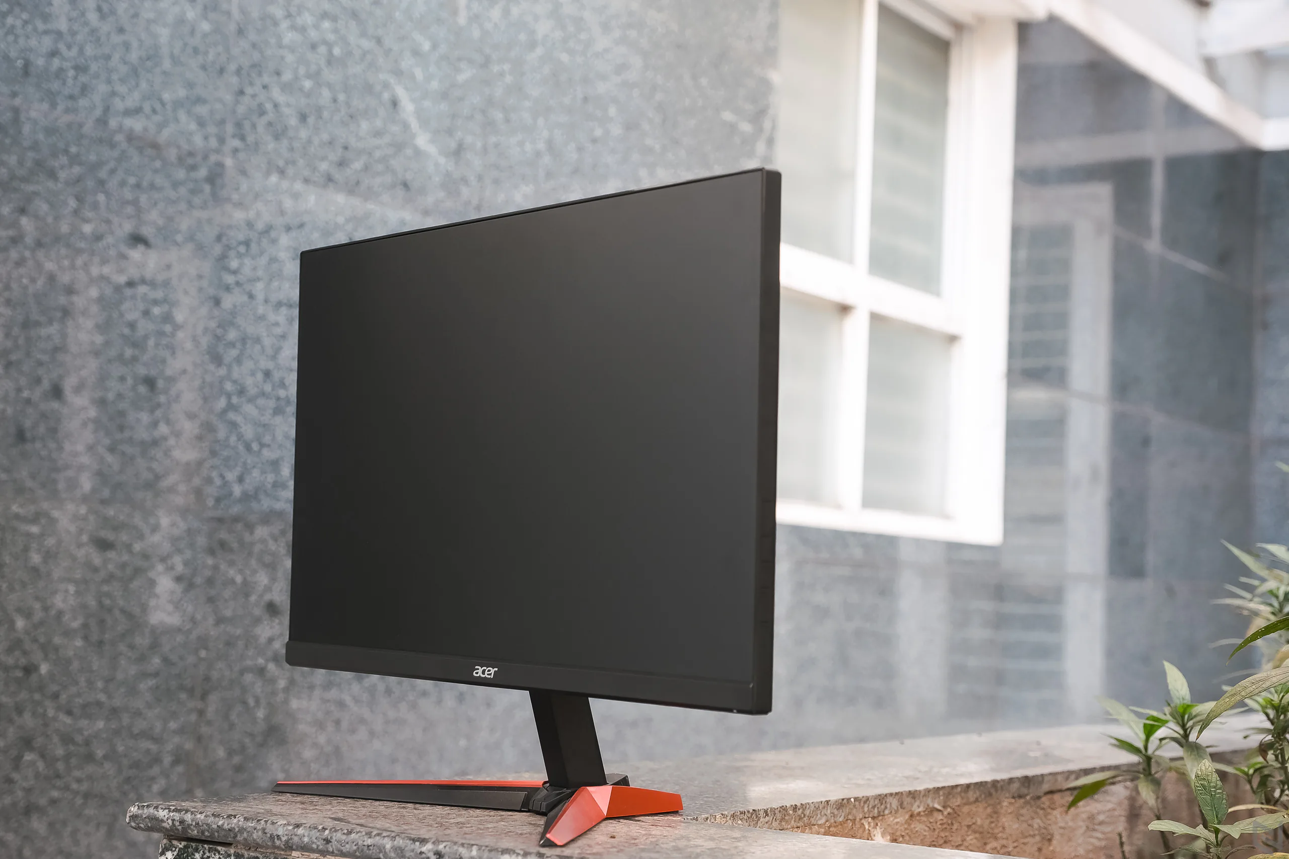 Những lý do nên chọn Acer VG240Y - Phiên bản nhỏ hơn, giá tốt hơn của VG270