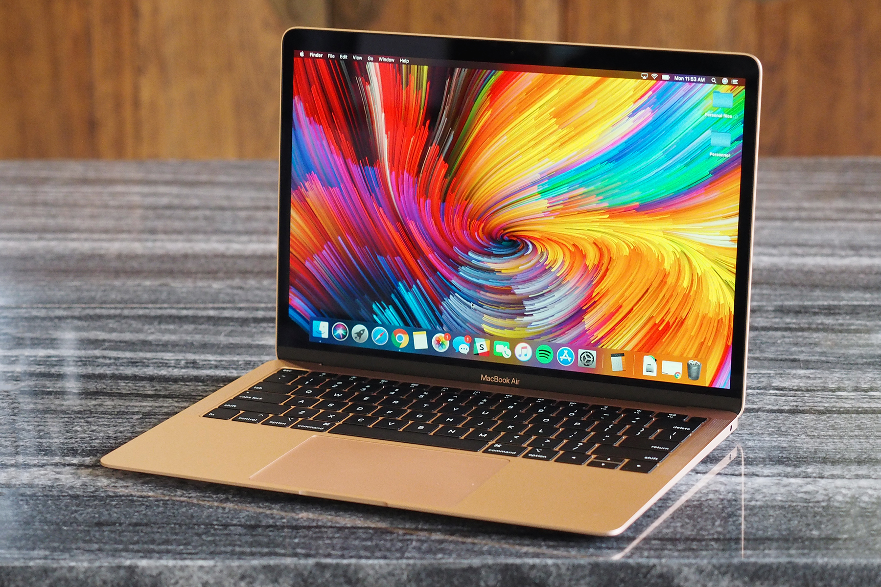 Các trang công nghệ hàng đầu nói gì về MacBook Air 2018 của Apple?