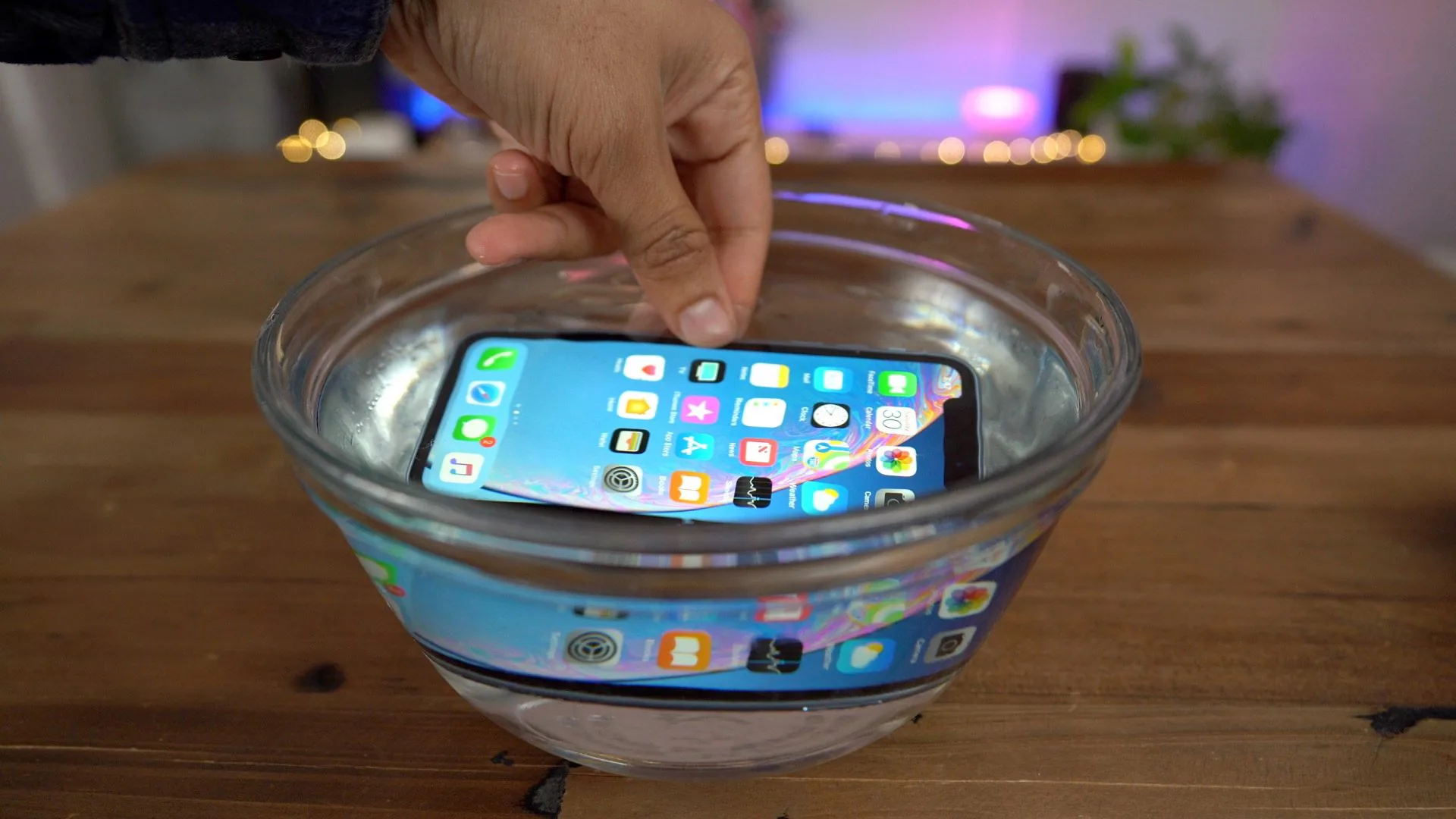 nhược điểm của iPhone XR