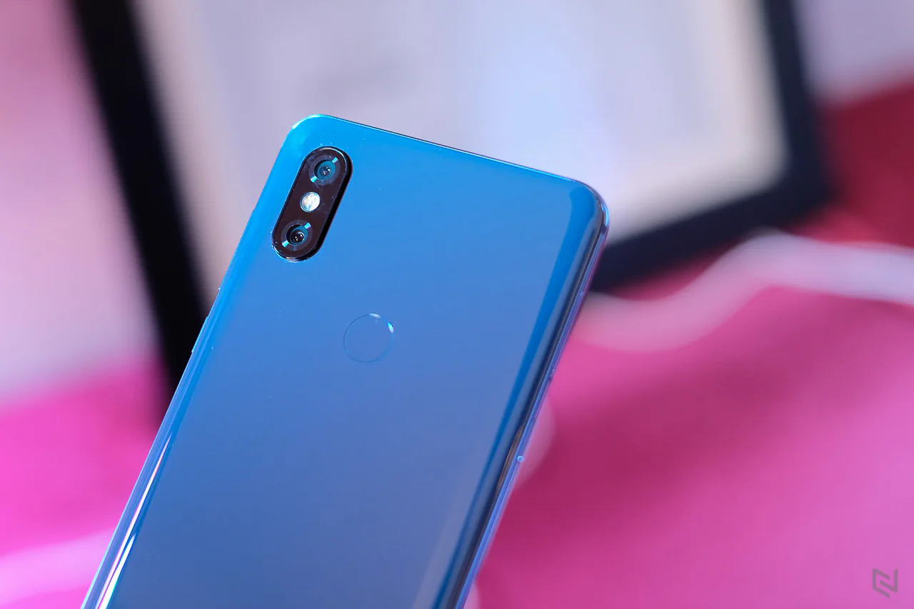 Cận cảnh Xiaomi Mi MIX 3 sẽ lên kệ tại Việt Nam trong thời gian tới