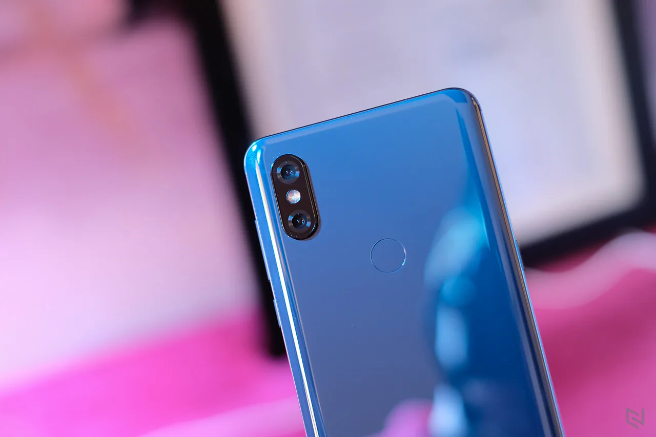 Cận cảnh Xiaomi Mi MIX 3 sẽ lên kệ tại Việt Nam trong thời gian tới