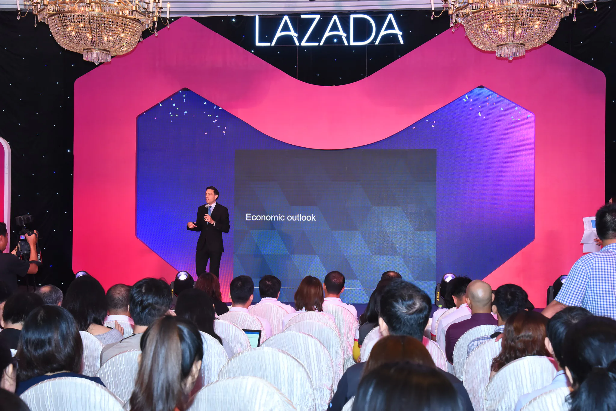 Lazada cam kết hỗ trợ cho tám triệu người khởi nghiệp cũng như các DNVVN đến năm 2030