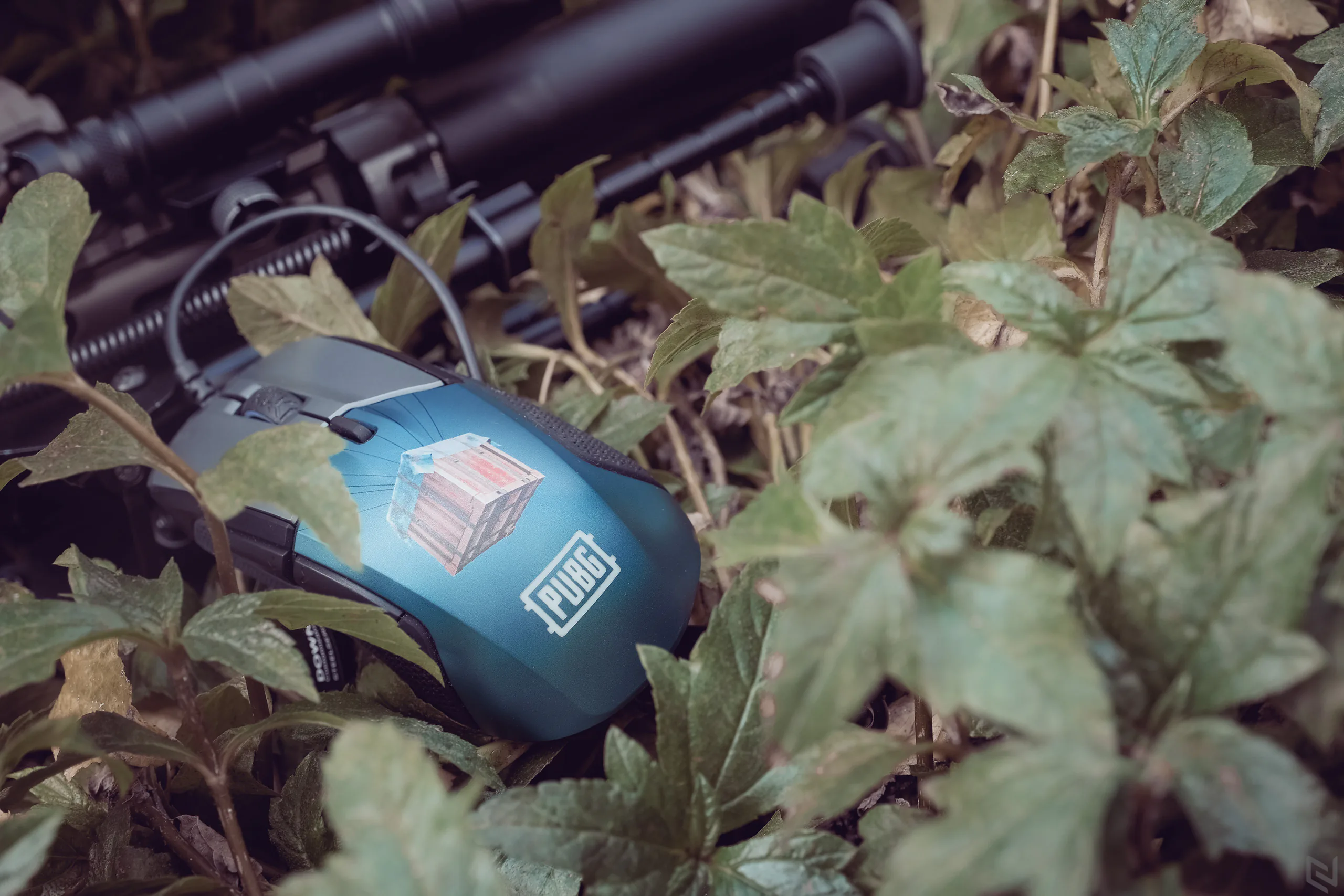 "Chạy bo" phong cách hơn với bộ gaming gear custom PUBG từ SteelSeries