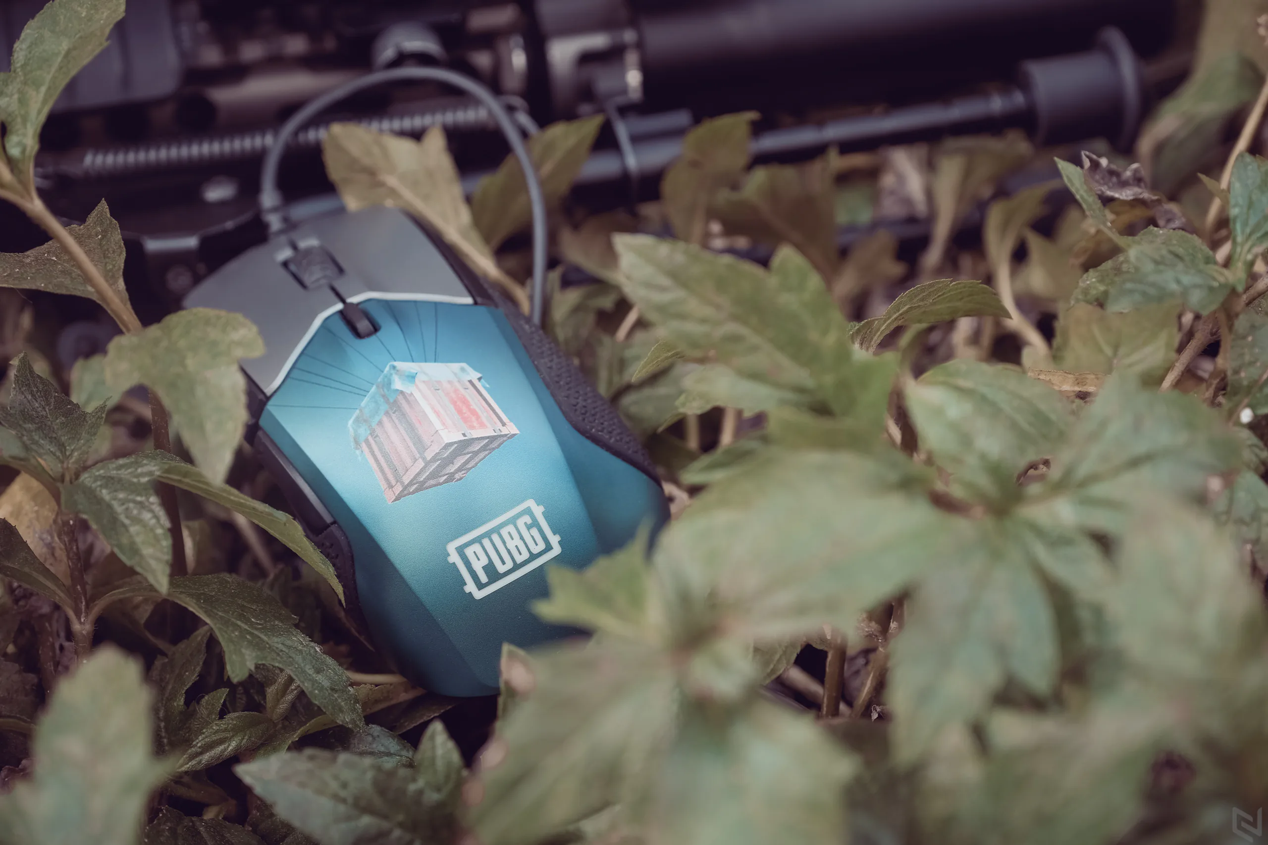 "Chạy bo" phong cách hơn với bộ gaming gear custom PUBG từ SteelSeries