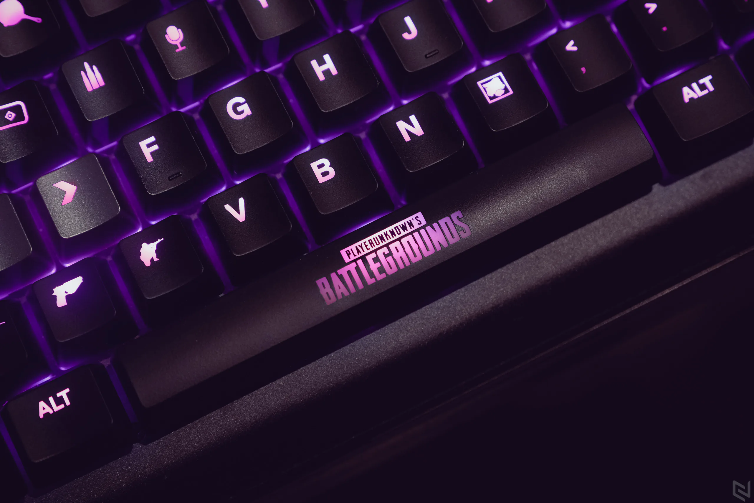 "Chạy bo" phong cách hơn với bộ gaming gear custom PUBG từ SteelSeries