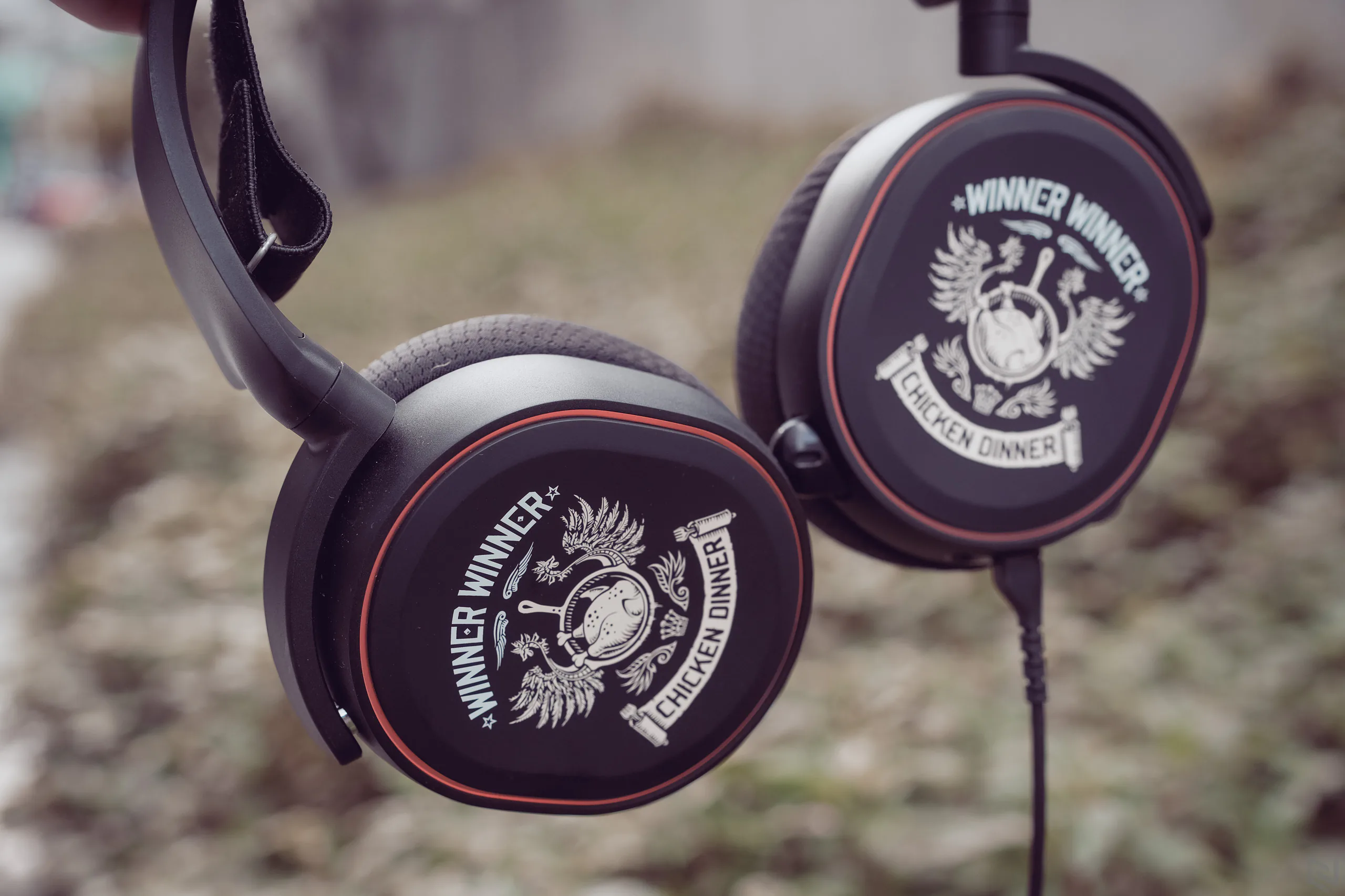 "Chạy bo" phong cách hơn với bộ gaming gear custom PUBG từ SteelSeries