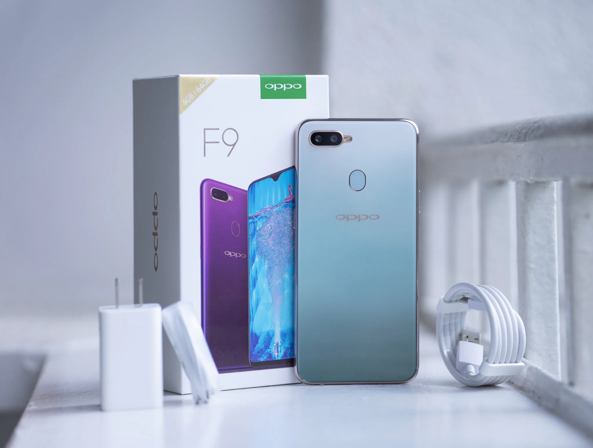 OPPO ra mắt F9 phiên bản đặc biệt Xanh Phỉ Thúy với mức giá mới nhân dịp Giáng Sinh
