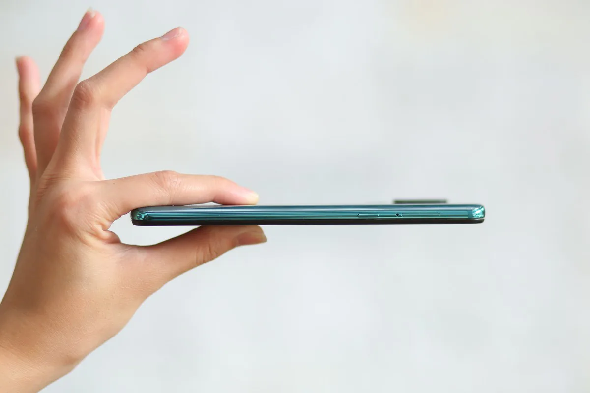 Mi MIX 3 đã được bán chính thức tại Việt Nam, giá 12.99 triệu đồng