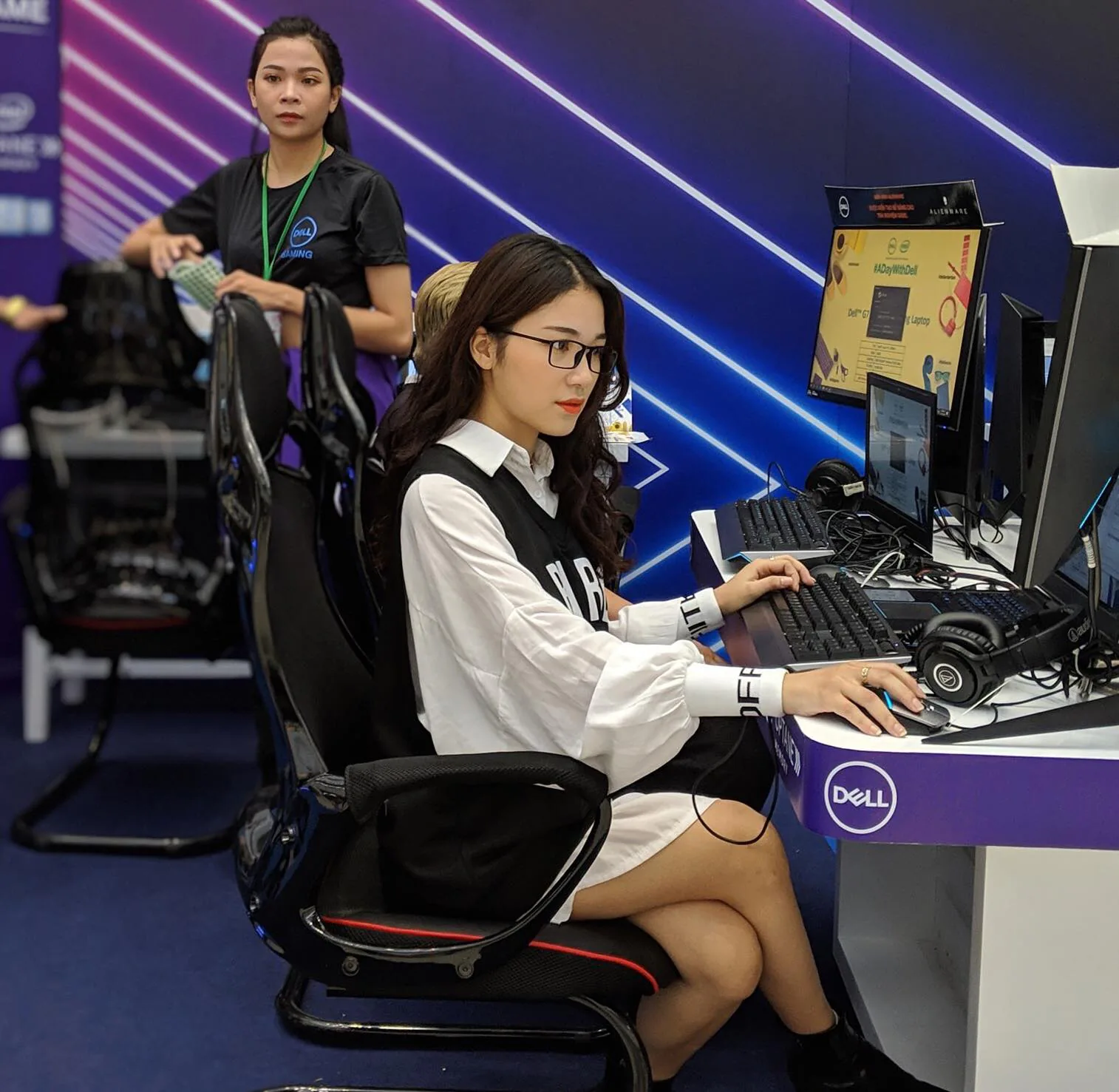 Dell tổ chức ngày hội công nghệ thông tin, kết hợp cùng chung kết tỏa sáng ước mơ