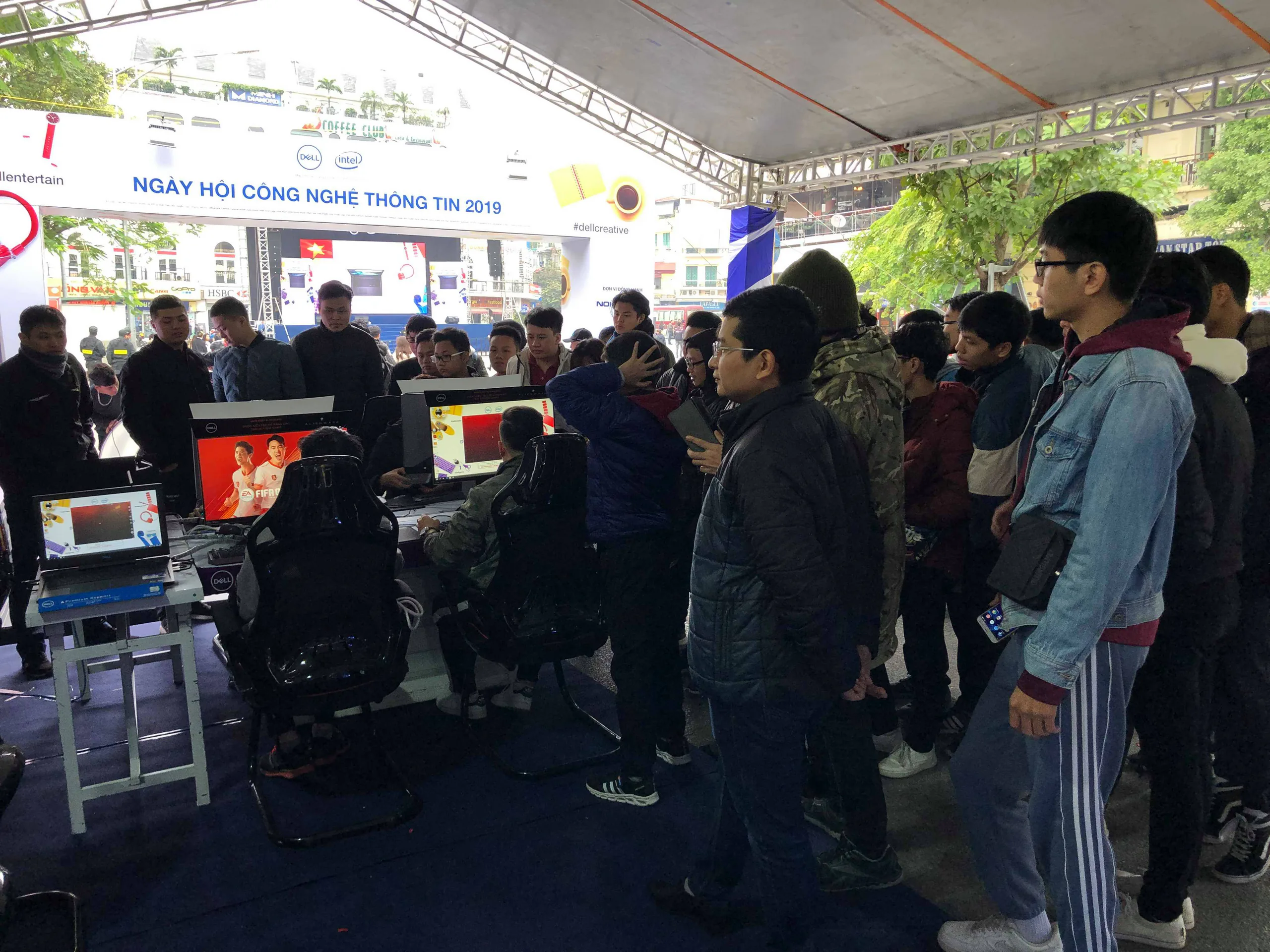 Dell tổ chức ngày hội công nghệ thông tin, kết hợp cùng chung kết tỏa sáng ước mơ