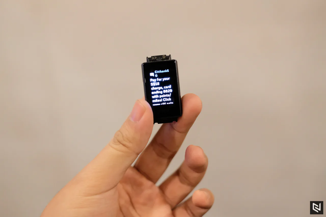 Fitbit Charge 3 lên kệ tại Việt Nam với giá từ 3.799.000 đồng