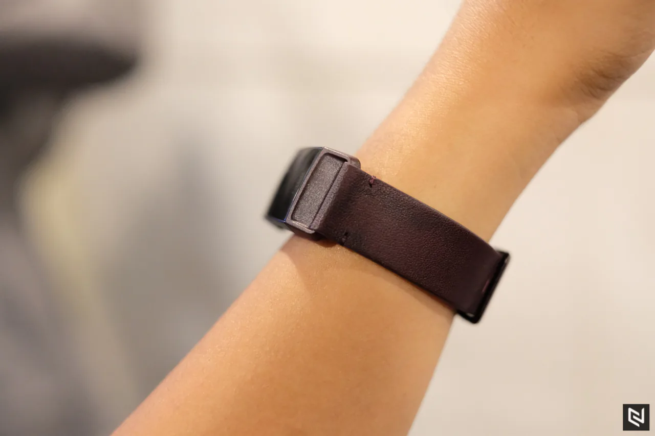 Fitbit Charge 3 lên kệ tại Việt Nam với giá từ 3.799.000 đồng