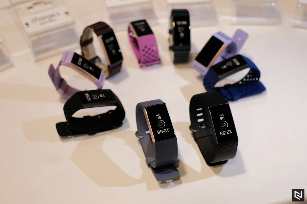 Fitbit Charge 3 lên kệ tại Việt Nam với giá từ 3.799.000 đồng