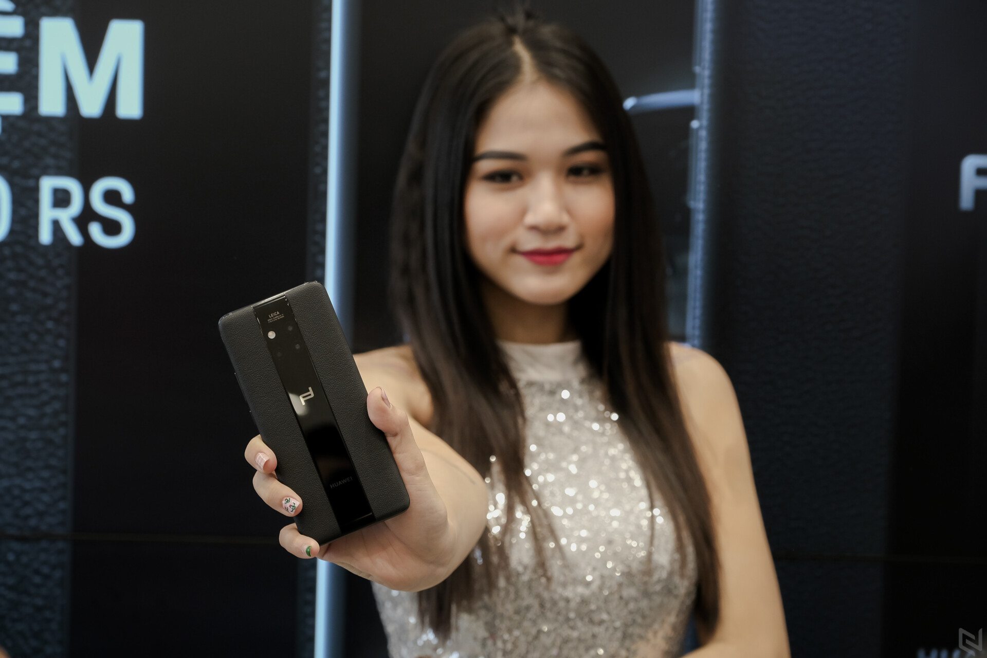 Huawei đạt mục tiêu 200 triệu smartphone cho năm 2018