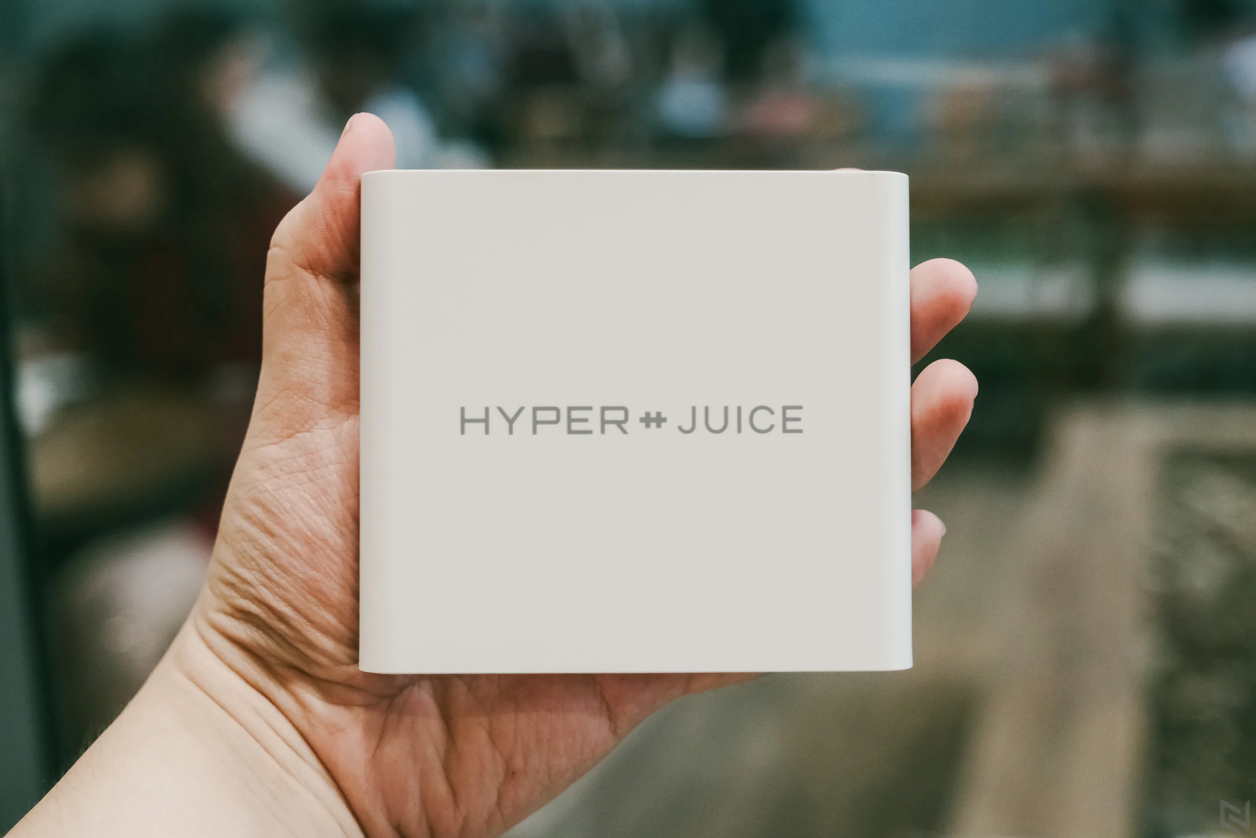 Nguồn sạc HyperJuice 87-W Dual USB-C: sạc tốt cho MacBook Pro 15-inch, không còn phụ thuộc nguồn sạc từ hãng