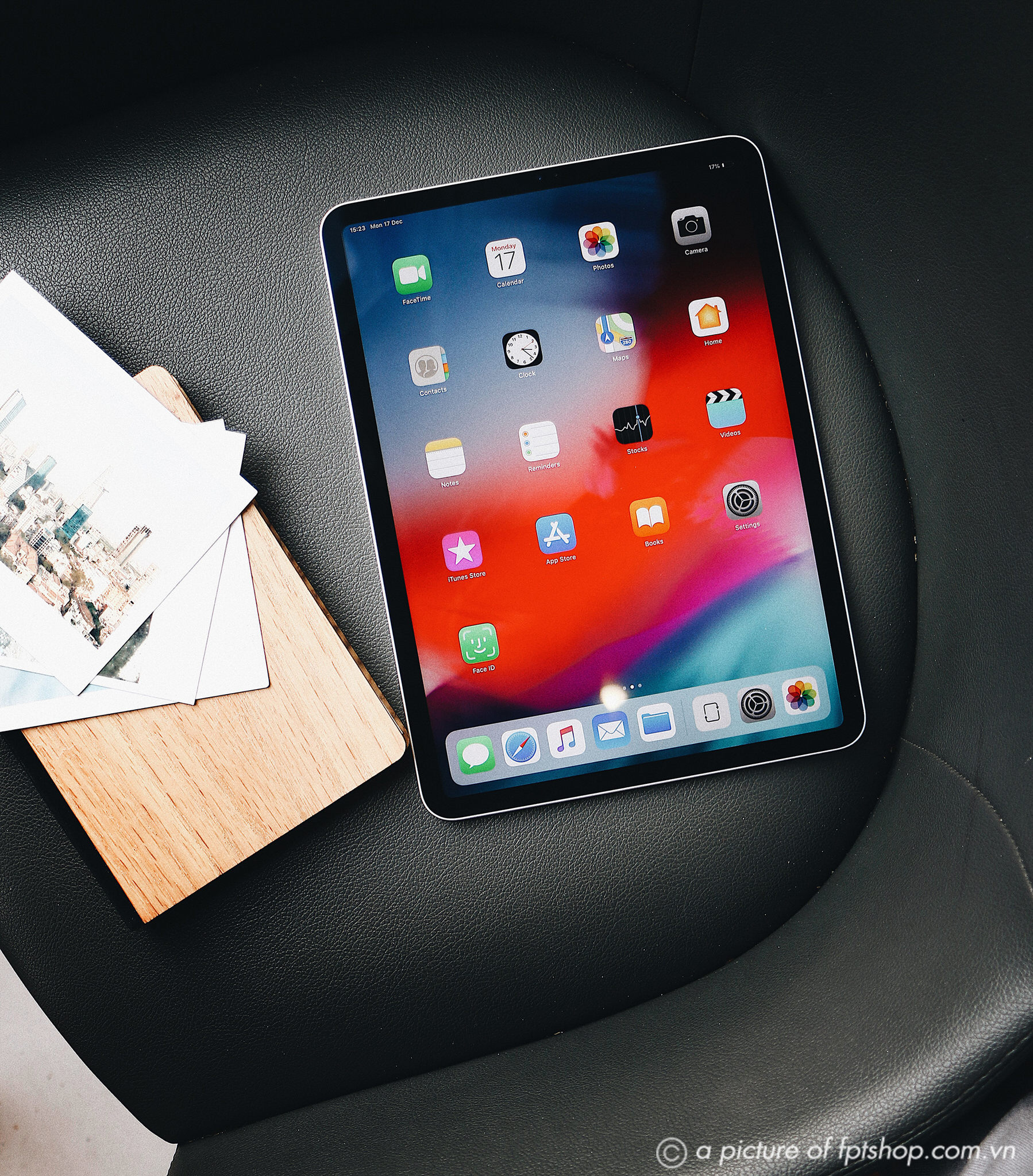 iPad Pro và Macbook Air Retina phiên bản 2018 chính thức lên kệ FPT Shop