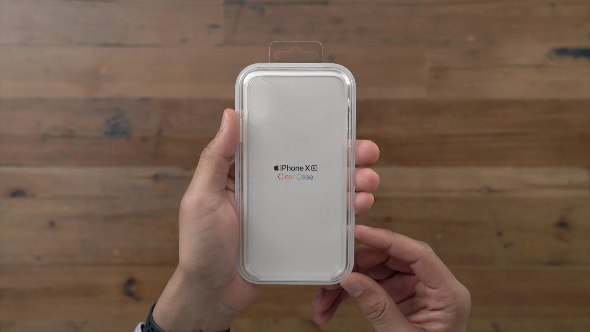 iPhone XR Clear Case: Ốp lưng trong suốt cho iPhone XR giá gần 1 triệu xịn cỡ nào?
