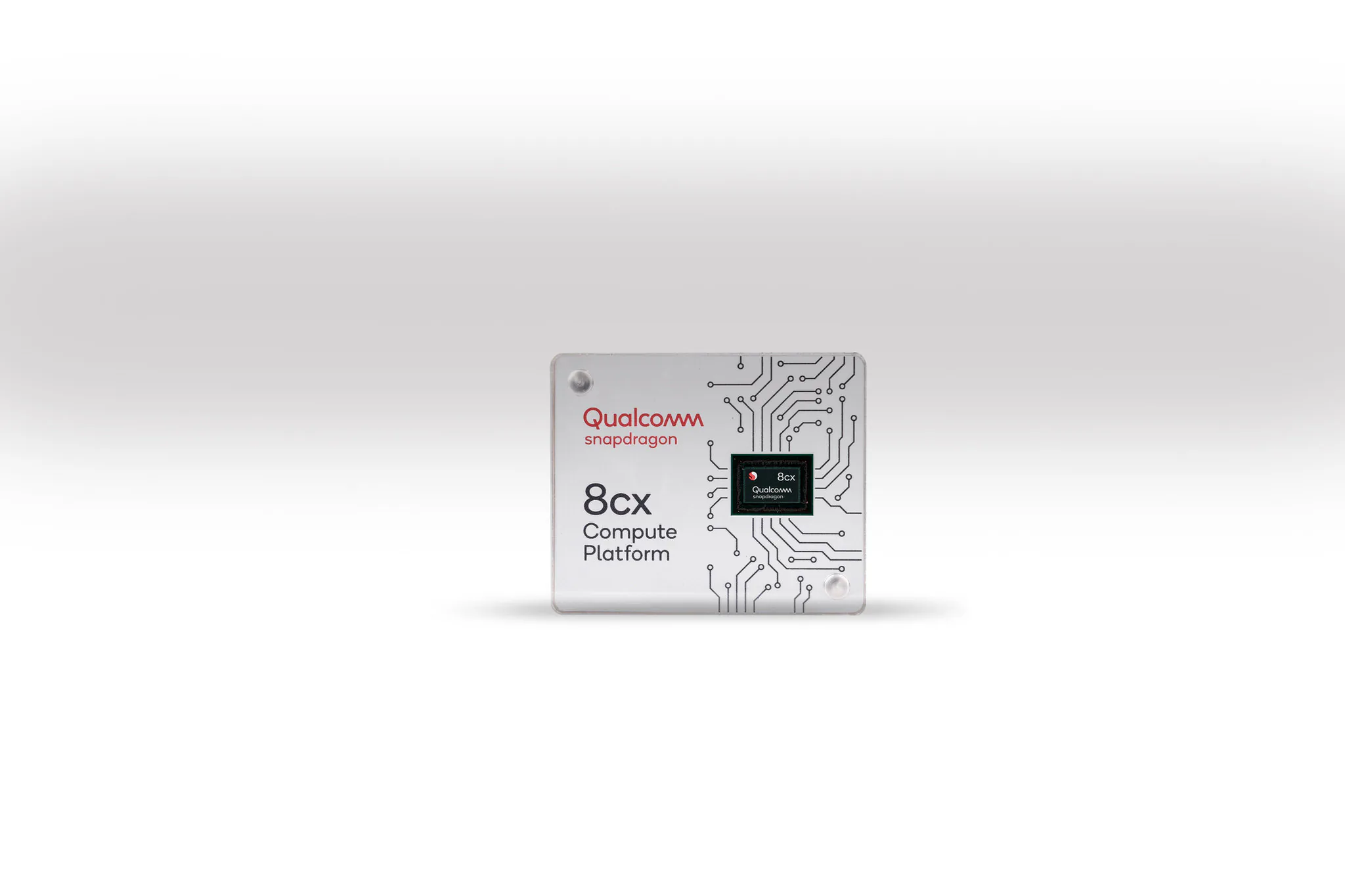 Qualcomm giới thiệu nền tảng PC 7nm đầu tiên trên thế giới