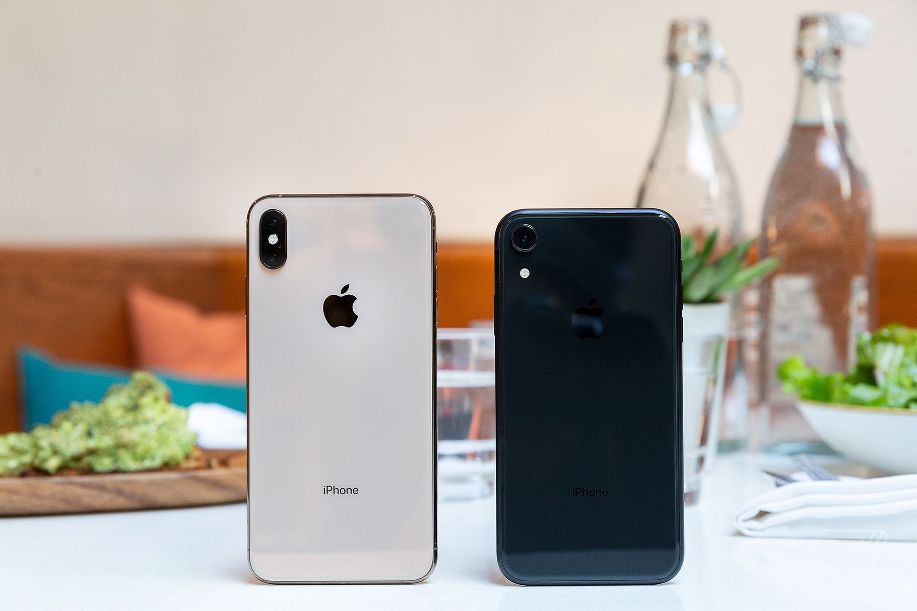 Apple được dự đoán sẽ phát triển 3 mẫu iPhone dành cho 2019, chiếc cao cấp nhất sẽ có 3 camera