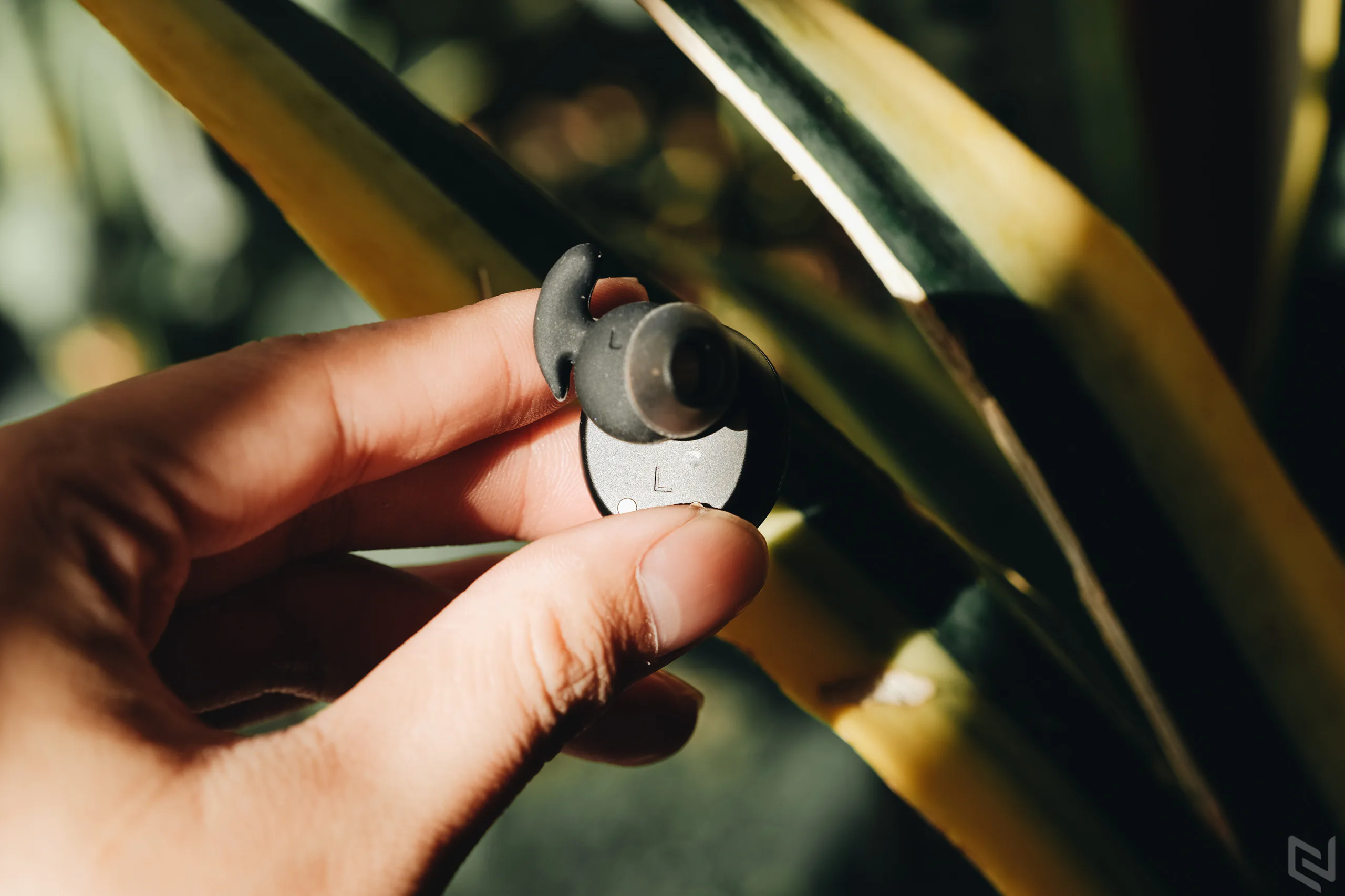Đánh giá tai nghe không dây Tronsmart Encore Spunky Buds TWS: Chống nước IPX5, cảm ứng chạm, giá 1.1 triệu