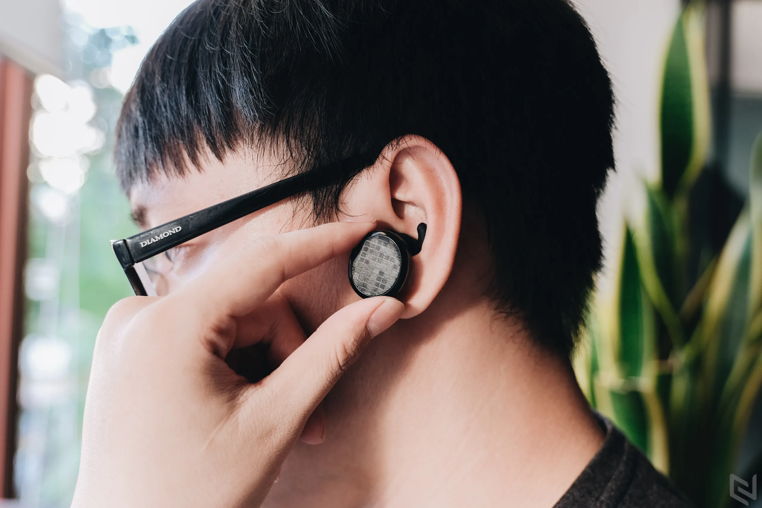 Đánh giá tai nghe không dây Tronsmart Encore Spunky Buds TWS: Chống nước IPX5, cảm ứng chạm, giá 1.1 triệu