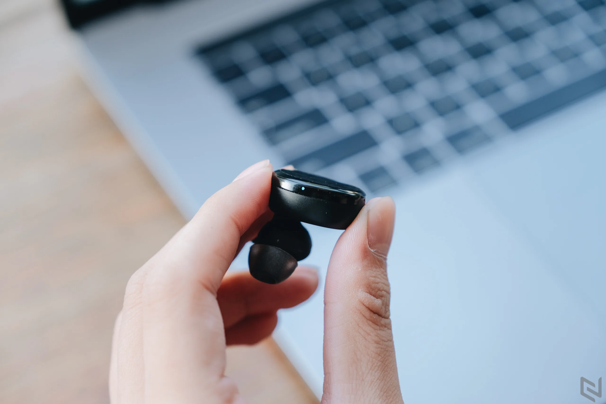 Đánh giá tai nghe không dây Tronsmart Encore Spunky Buds TWS: Chống nước IPX5, cảm ứng chạm, giá 1.1 triệu