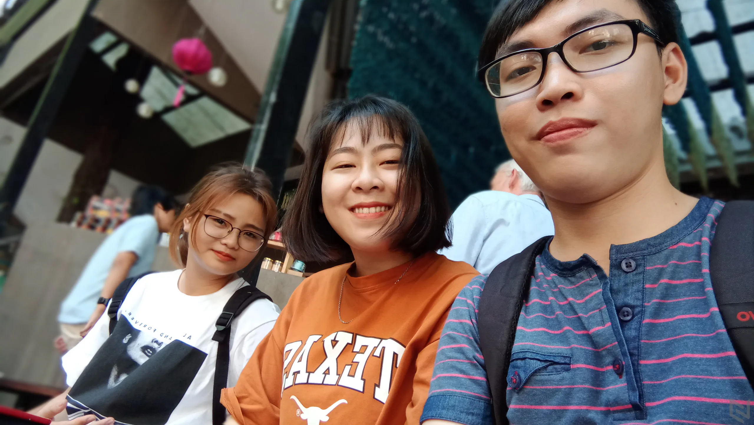 Trên tay Vivo Y91 - Nhiều tính năng hấp dẫn cho một mức giá phổ thông