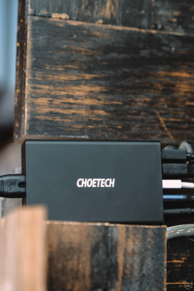 Trên tay USB-Charging Station từ Choetech: 5 cổng output, hổ trợ PowerDelivery sạc được cho MacBook