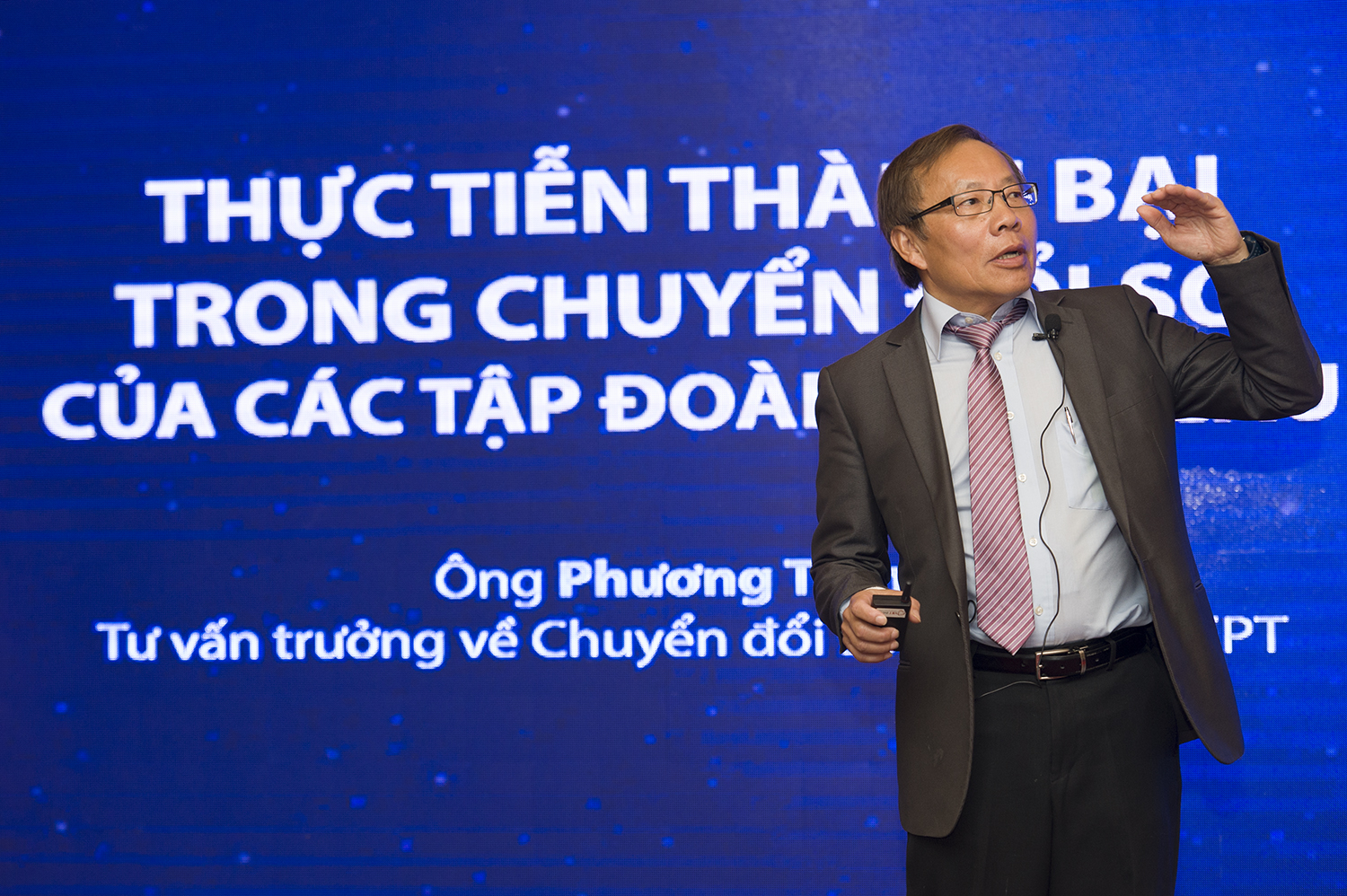 FPT đối thoại về Chuyển đổi số (Big DATA, IoT, Cloud,...) với 30 doanh nghiệp hàng đầu Việt Nam