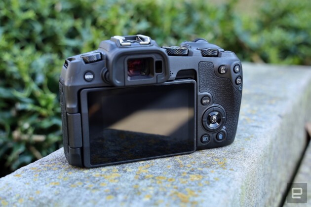 Canon ra mắt EOS RP, định dạng Mirrorless Full-frame giá từ $1299