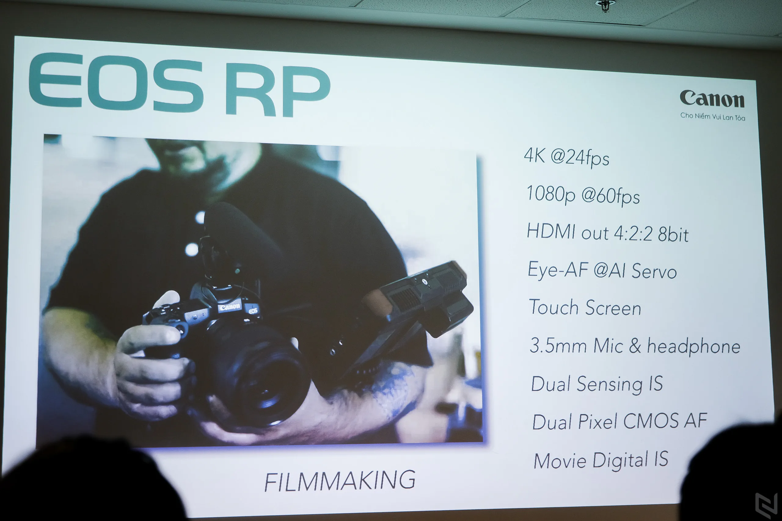 Canon ra mắt máy ảnh full-frame EOS RP tại Việt Nam, lựa chọn cho start up photographer, giá 38 triệu