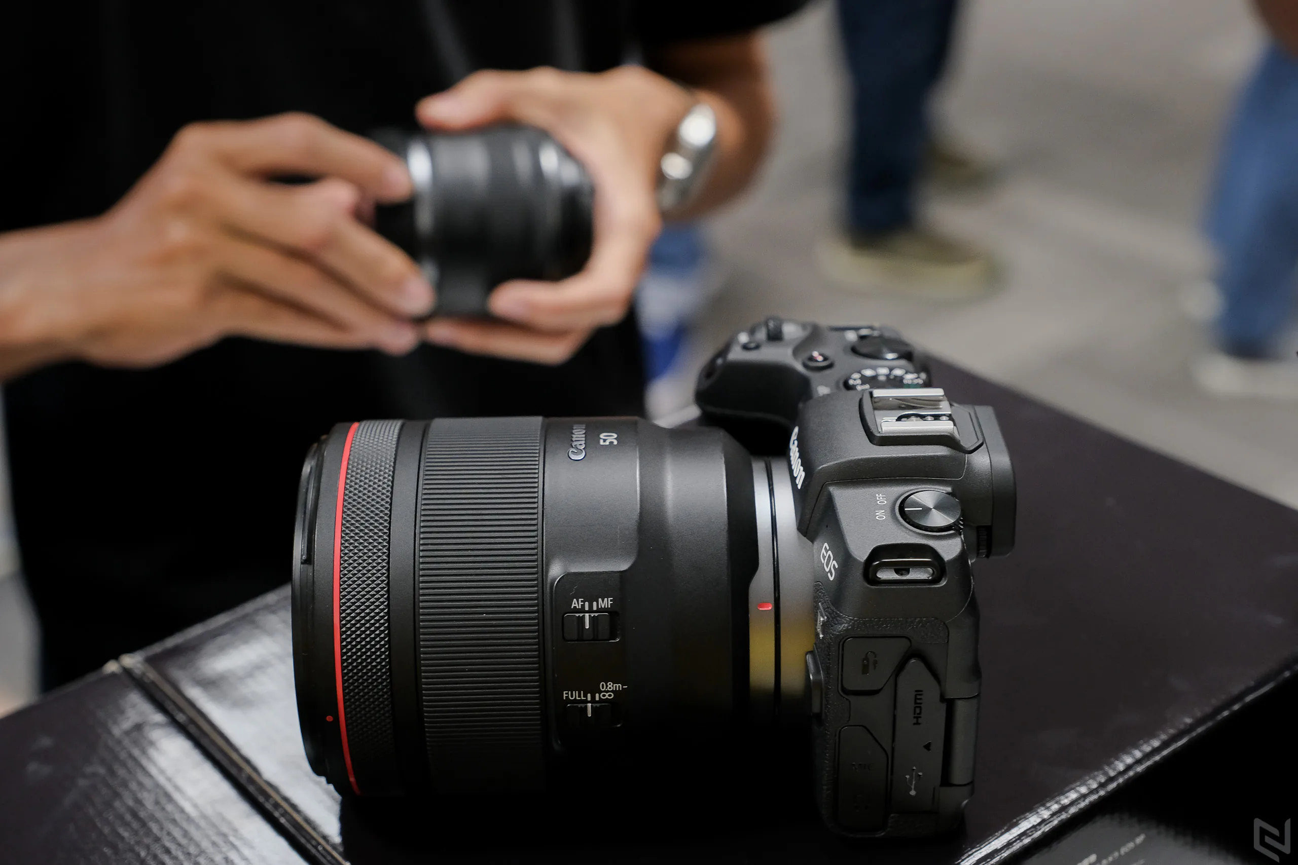 Canon ra mắt máy ảnh full-frame EOS RP tại Việt Nam, lựa chọn cho start up photographer, giá 38 triệu