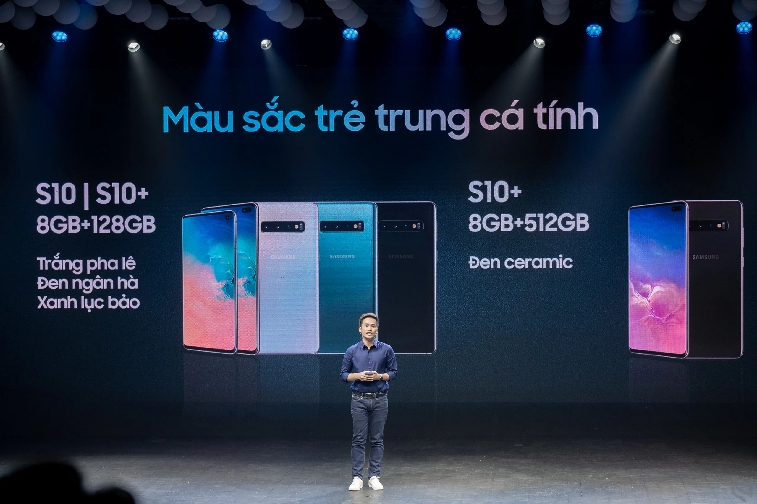 Trên tay bộ đôi Galaxy S10 và Galaxy S10+ tại Việt Nam trong ngày đầu ra mắt
