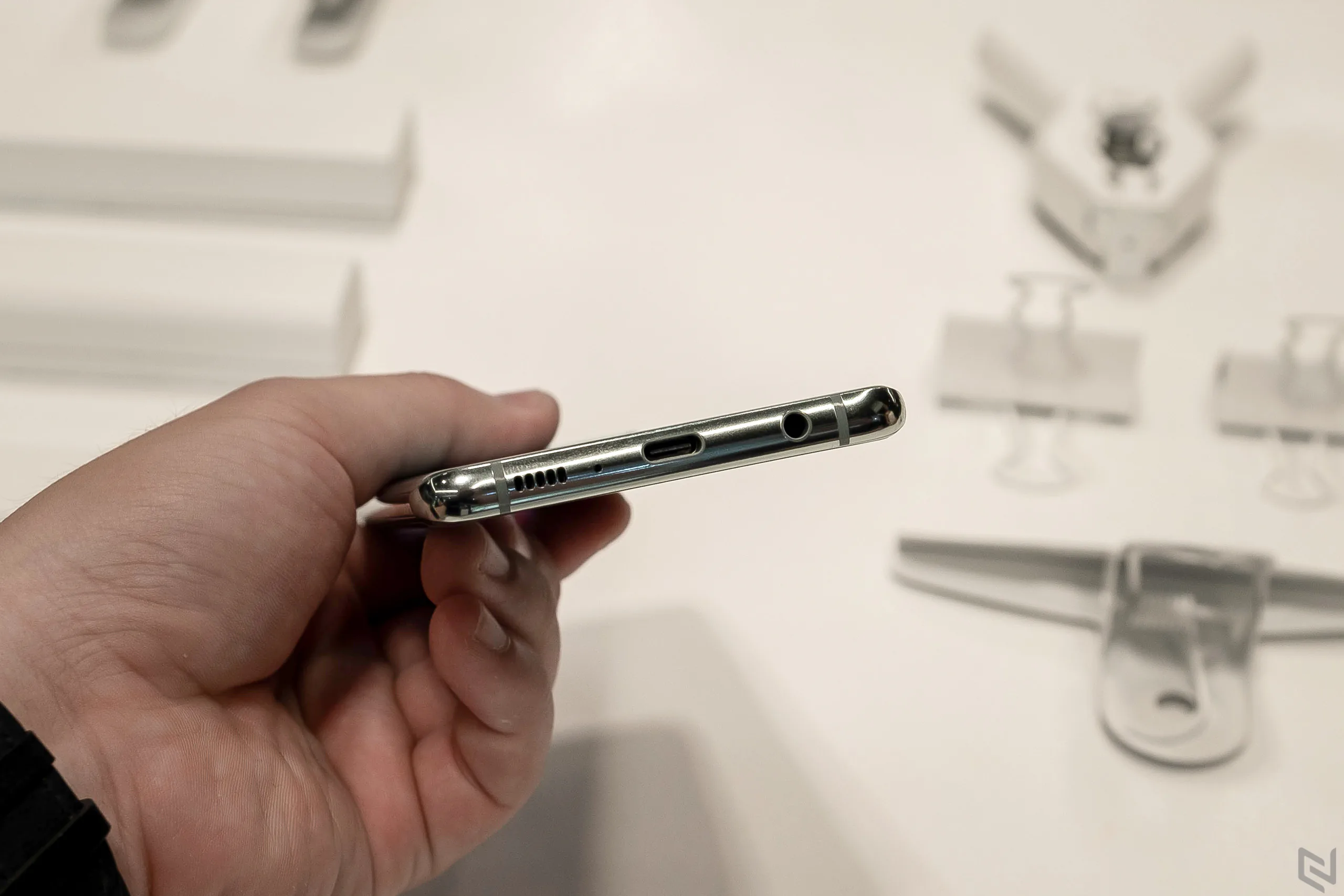 Trên tay bộ đôi Galaxy S10 và Galaxy S10+ tại Việt Nam trong ngày đầu ra mắt