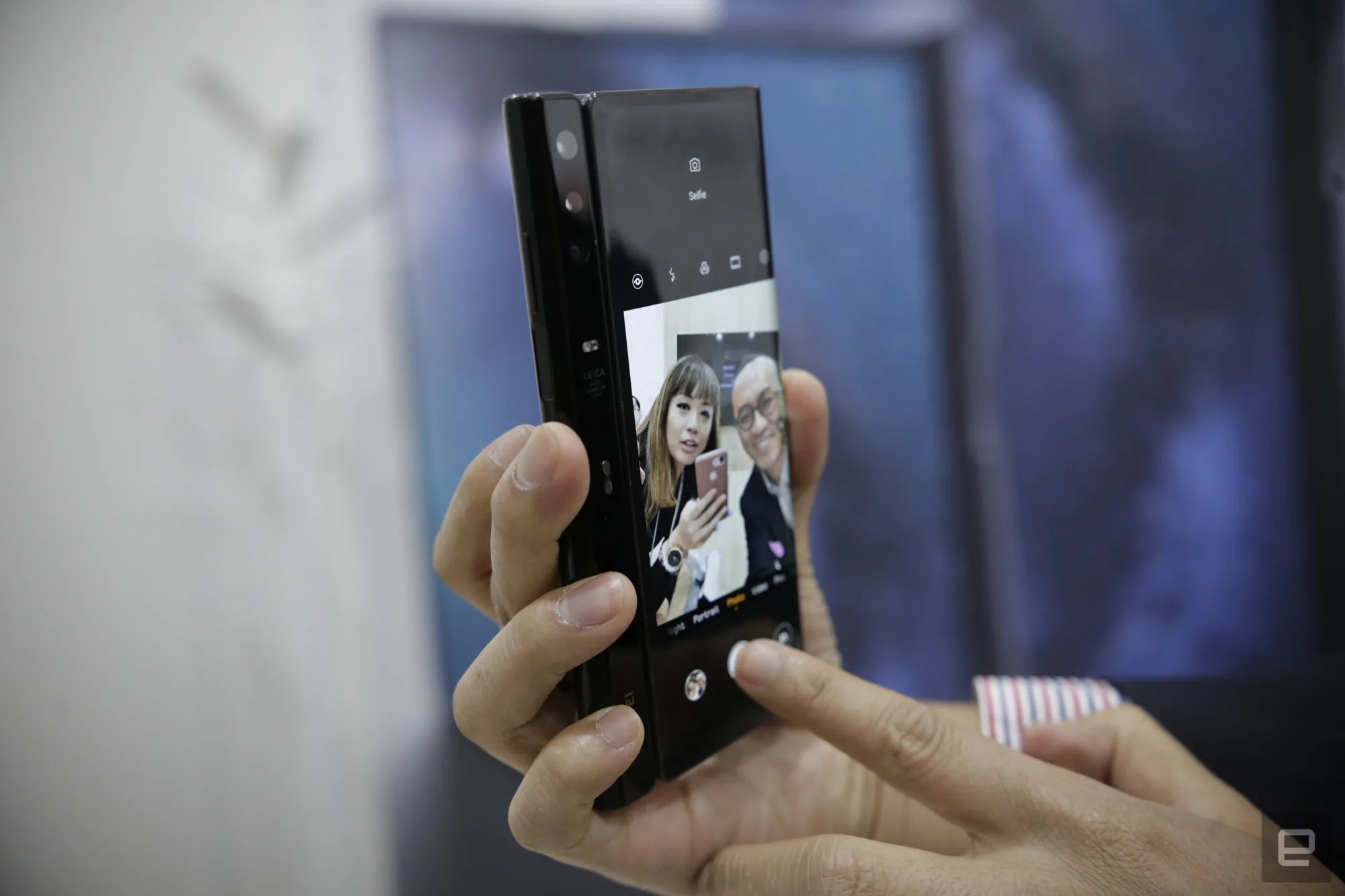 Cận cảnh smartphone gập Huawei X tại sự kiện MWC 2019