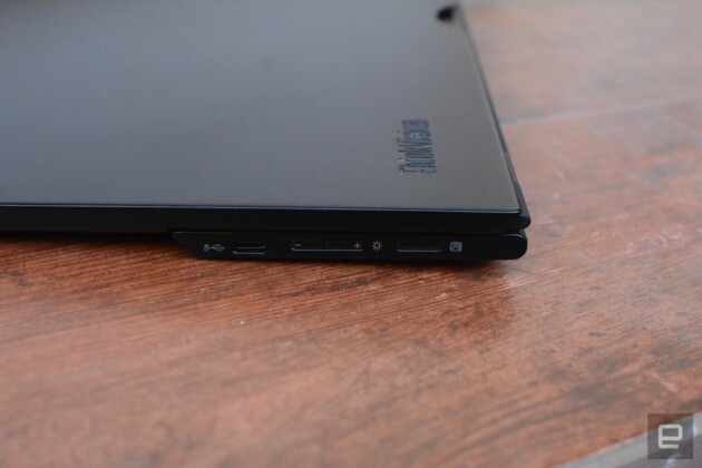 #MWC2019: Lenovo nâng cấp dòng laptop tầm trung với màn hình HDR cùng bảo mật chống nhìn lén bằng Webcam