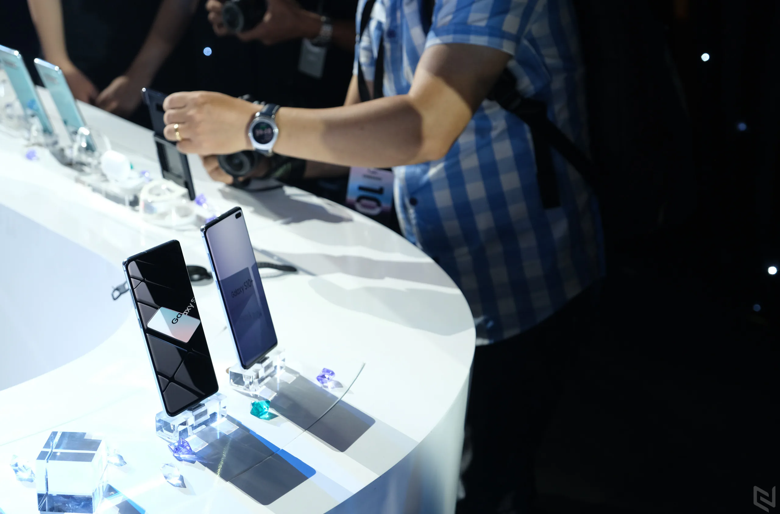 Samsung ra mắt Galaxy S10, S10+ và S10e tại Việt Nam, giá cao nhất 33.99 triệu cho phiên bản 12GB RAM, 1TB ROM