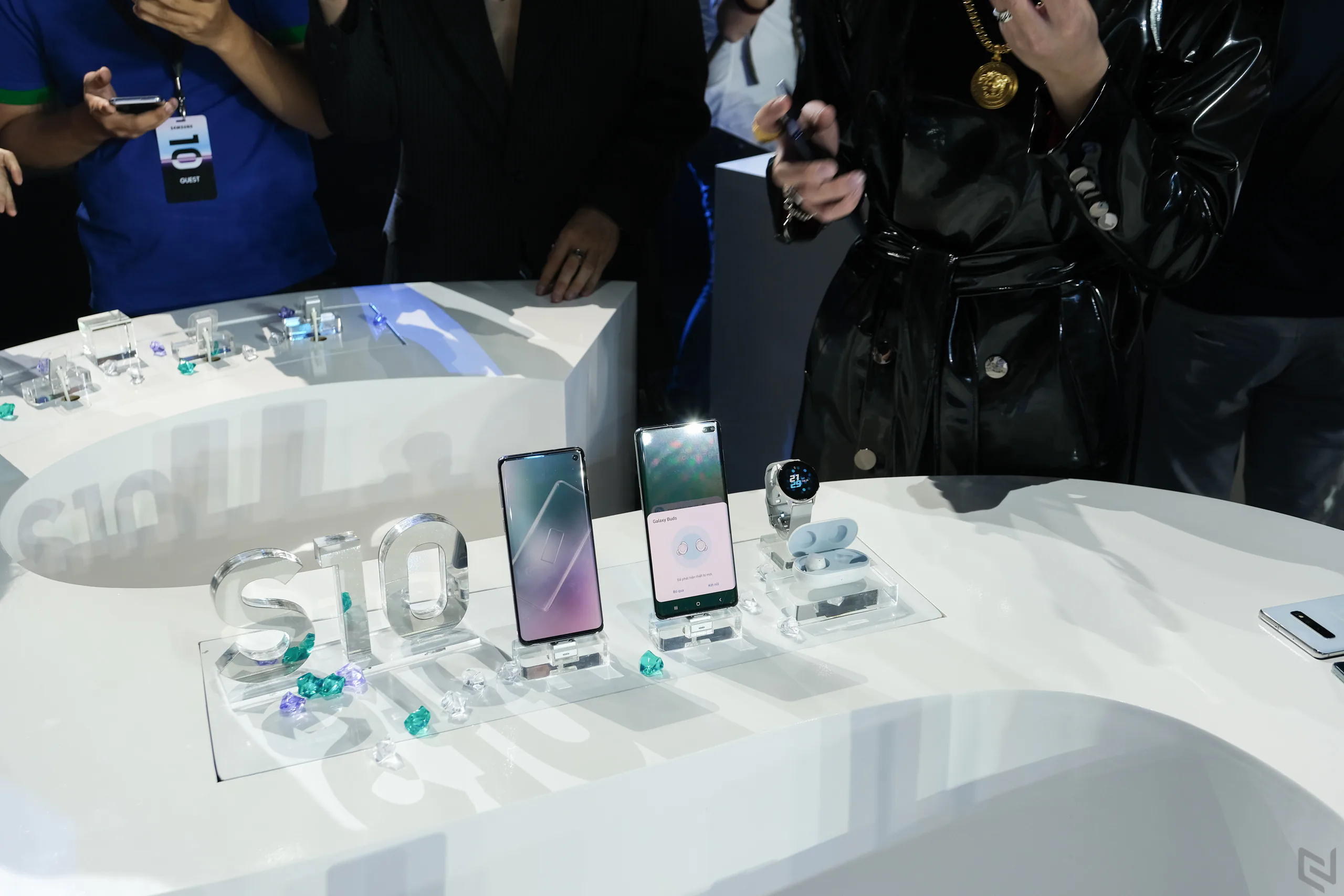 Samsung ra mắt Galaxy S10, S10+ và S10e tại Việt Nam, giá cao nhất 33.99 triệu cho phiên bản 12GB RAM, 1TB ROM