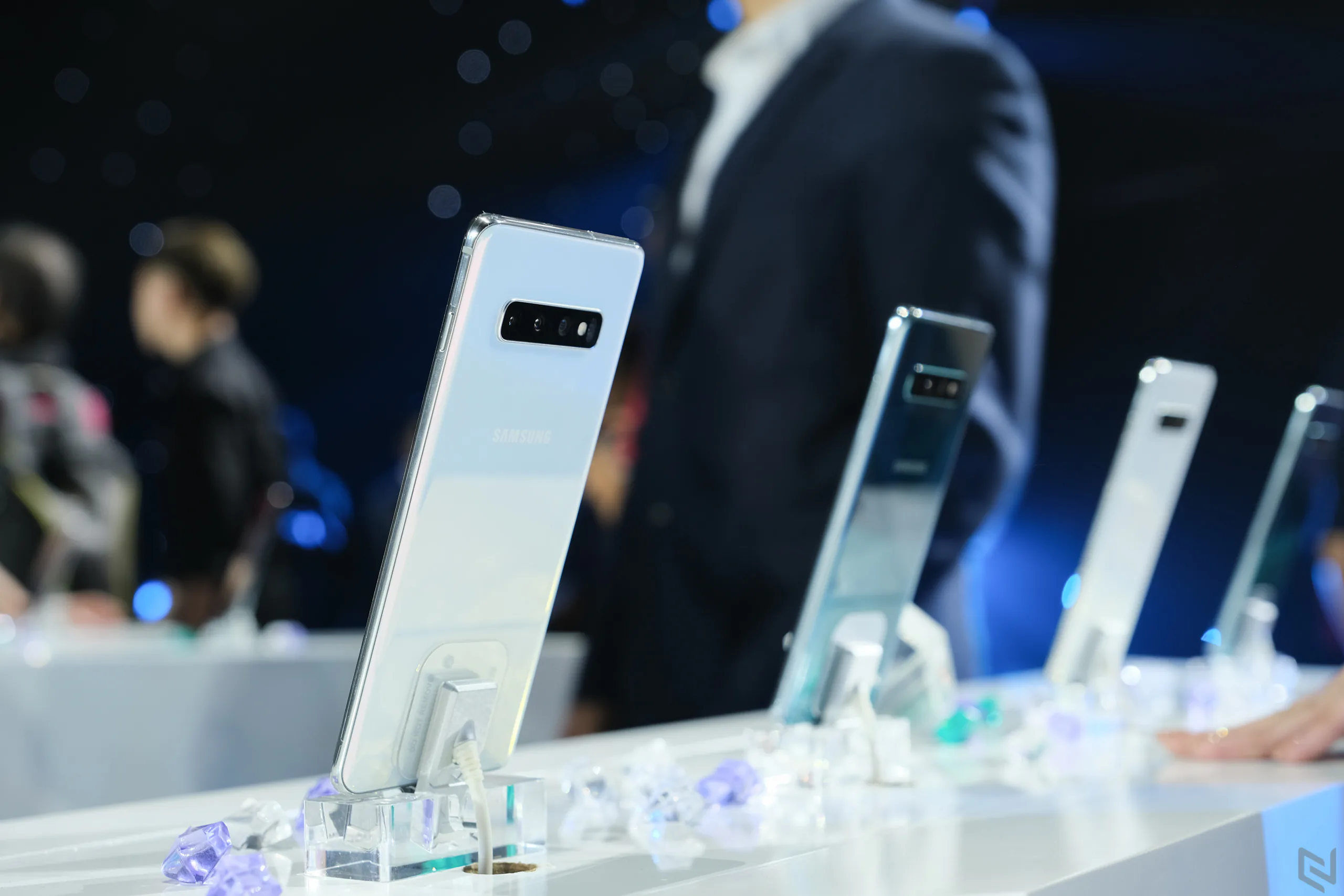Samsung ra mắt Galaxy S10, S10+ và S10e tại Việt Nam, giá cao nhất 33.99 triệu cho phiên bản 12GB RAM, 1TB ROM