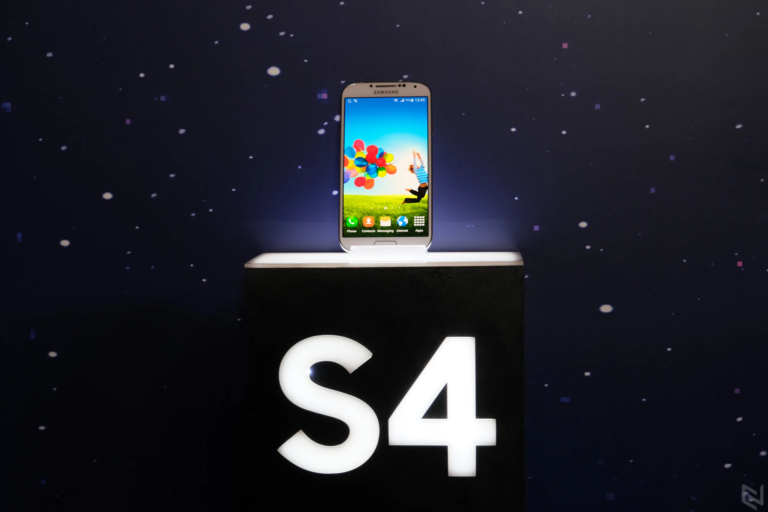 Hành trình 10 năm của Samsung Galaxy S